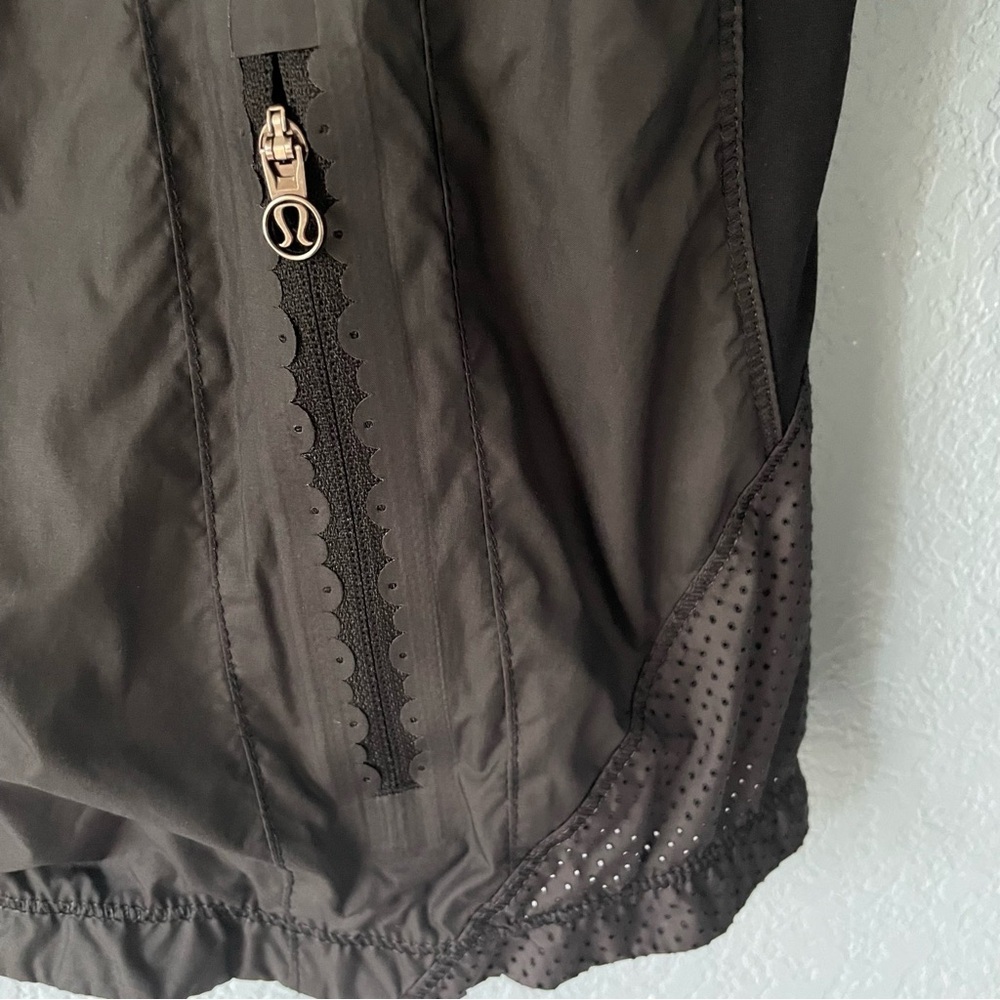 Lululemon Essential Windbreaker Full Zip Jacket - Picture 5 of 15